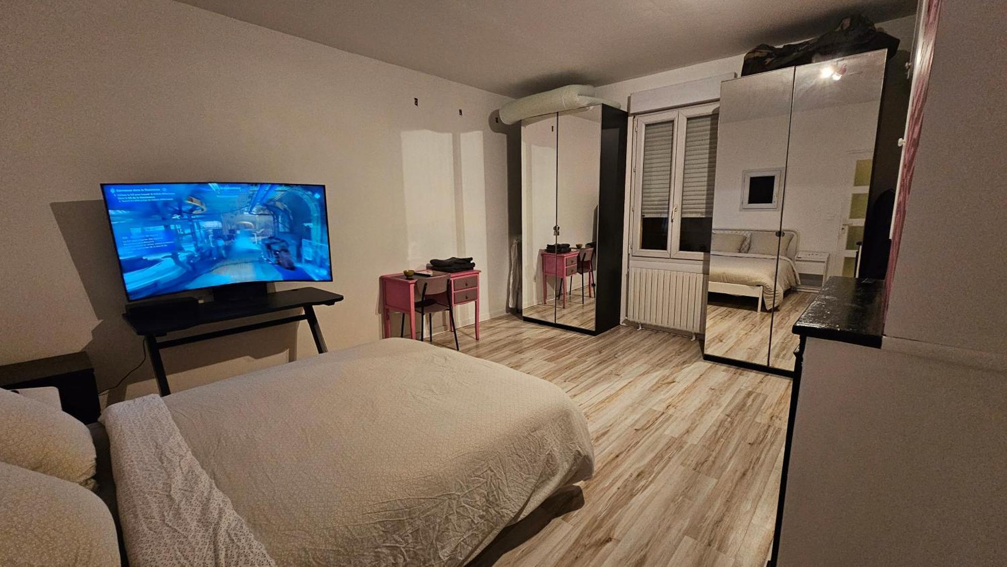 Bed To Rent - Maison Calme Avec Jacuzzi Sous Supplement Bordeaux Exterior photo